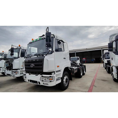Robuste und freundliche 6*4 Elektro-EV-Traktor-Lkw mit 1-Jahres-Nachverkaufsservice