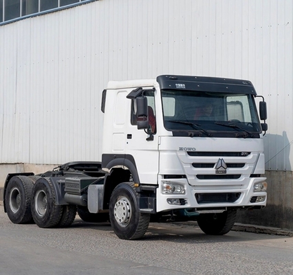 Gebraucht HOWO 6X4 371HP 375 Lkw Traktorkopf mit 8,2 Tonnen Lastkapazität und Leistung