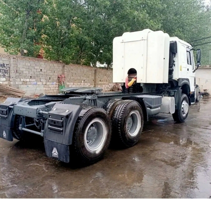 Shacman F3000 6X4 385-440 PS Traktorwagen auf dem GCC-Markt mit und mit GCC-zertifizierten Reifen