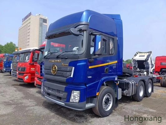 Heavy Duty HOWO A7 Traktor Truck mit Rohrlosen Reifen Design und GCC-Zertifizierung