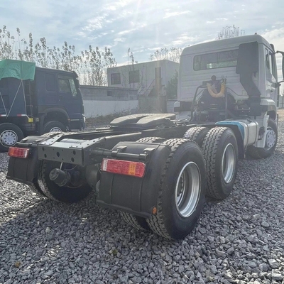 HOWO A7 Traktorlastwagen mit einer Motorkapazität von &gt; 8 L und einem Gesamtgewicht von 5001-10000 kg