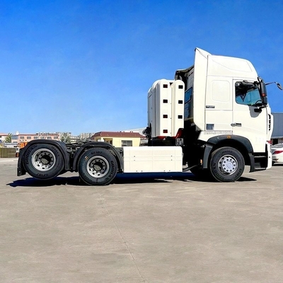Linkslenker HOWO T7 Traktor in gutem Zustand mit 8,2 Tonnen Tragfähigkeit