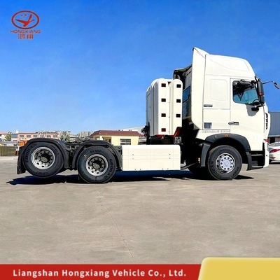 GCC-zertifizierter HOWO T7 LNG CNG Kaskadenanhänger Traktor-Lkw mit einer Motorkapazität&gt; 8L