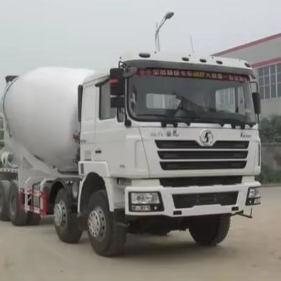 6x4 HOWO Schwerlast 10-12m3 Zementbetonmischer Tankwagen 300-400 PS