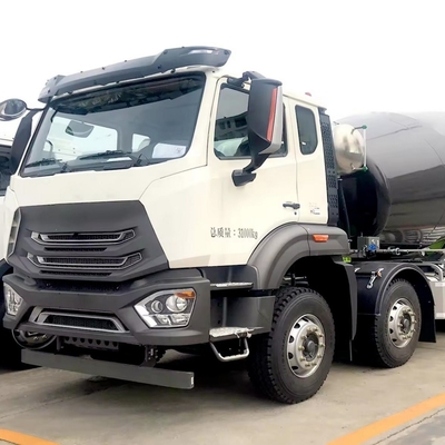 6x4 Antriebsmodus HOWO Betonmischer für den effizienten Transport von 8,2 Tonnen Beton