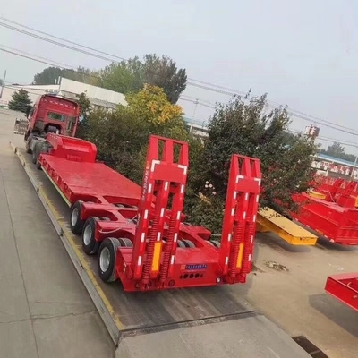 12 Meter lang, 2 Achsen, 40 Tonnen schweres Fahrzeug, niedriges Flachbett-Ladegerät, Lowboy-Anhänger mit Rampen